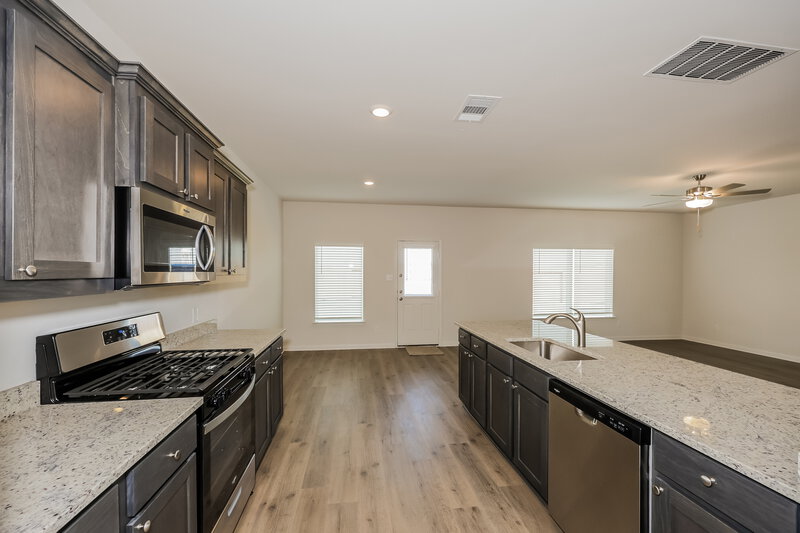 2,465/Mo, 1417 Woodwinds Dr Fort Worth, TX 76140 Kitchen View 2