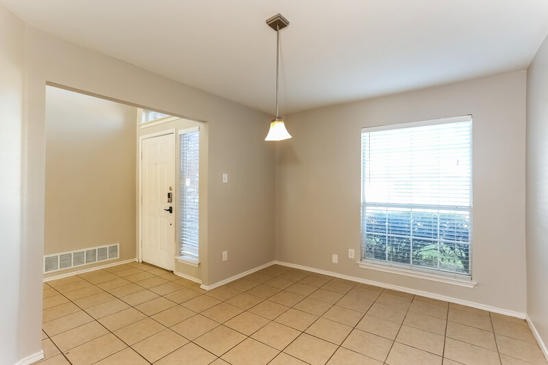 2,565/Mo, 945 Silver Streak Dr Saginaw, TX 76131 Lobby View
