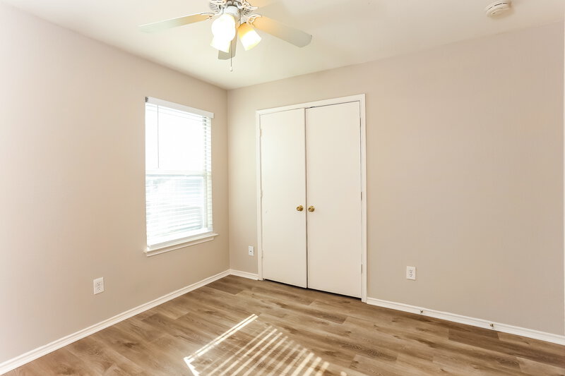 2,565/Mo, 945 Silver Streak Dr Saginaw, TX 76131 Bedroom View