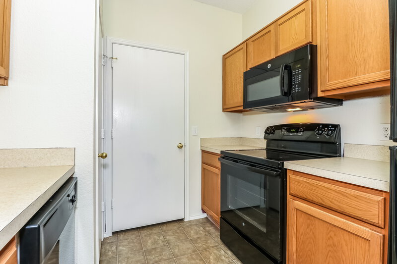 1,795/Mo, 6341 Bay Lake Dr Fort Worth, TX 76179 Kitchen View