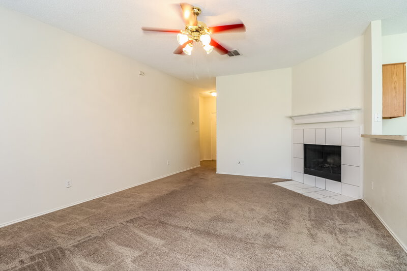 1,795/Mo, 6341 Bay Lake Dr Fort Worth, TX 76179 Family Room View 3