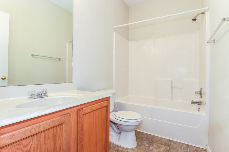 1,795/Mo, 6341 Bay Lake Dr Fort Worth, TX 76179 Bathroom View 2
