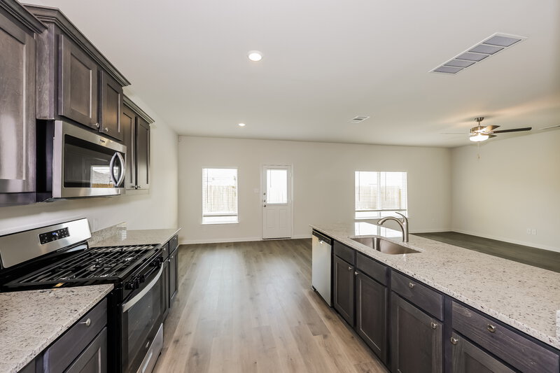 2,390/Mo, 9813 Teton Vista Dr Fort Worth, TX 76140 Kitchen View