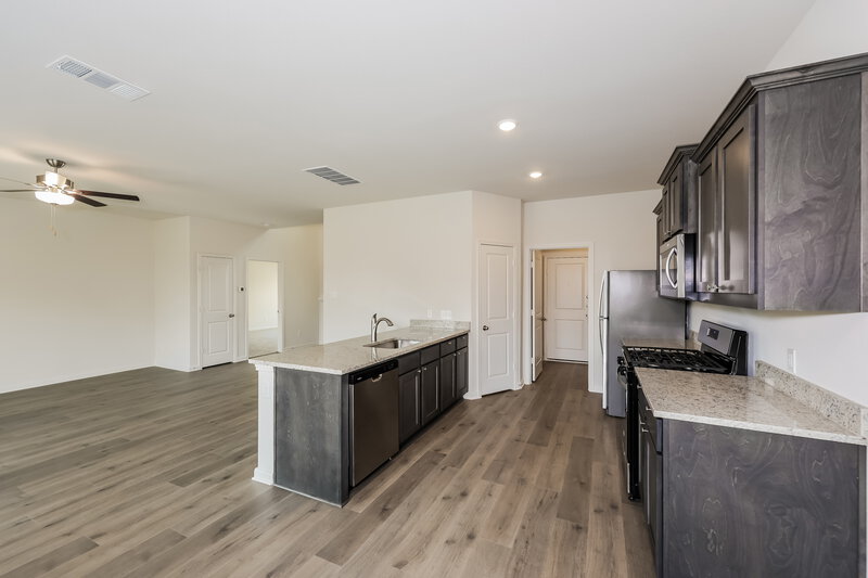 2,390/Mo, 9813 Teton Vista Dr Fort Worth, TX 76140 Kitchen View 3