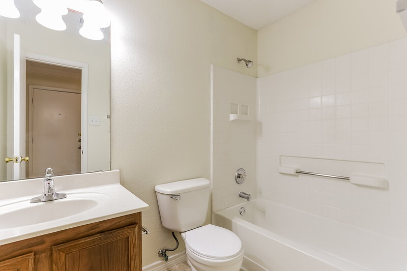 2,075/Mo, 7824 Whitney Ln Fort Worth, TX 76112 Misc View 12