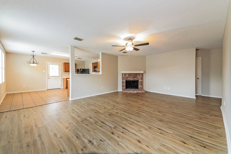 1,960/Mo, 16528 Woodside Dr Justin, TX 76247 Living Room View