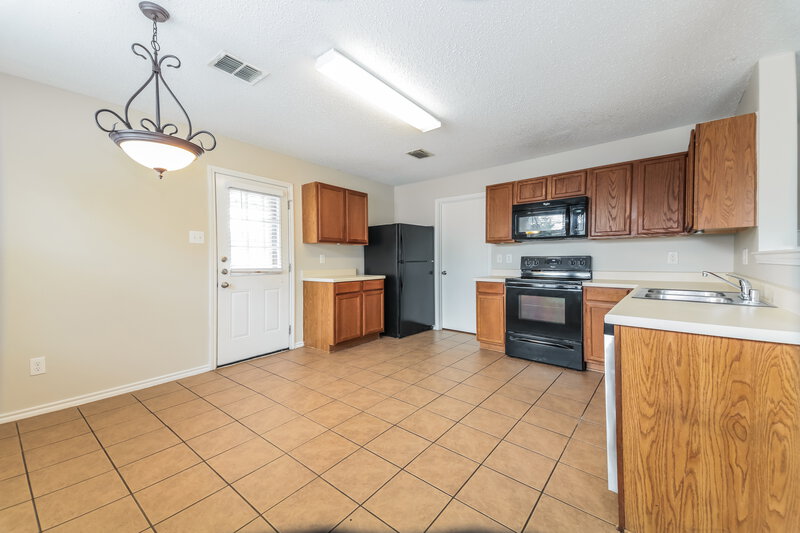1,960/Mo, 16528 Woodside Dr Justin, TX 76247 Dining Room View