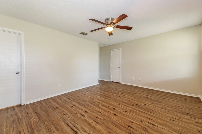 1,960/Mo, 16528 Woodside Dr Justin, TX 76247 Main Bedroom View 2