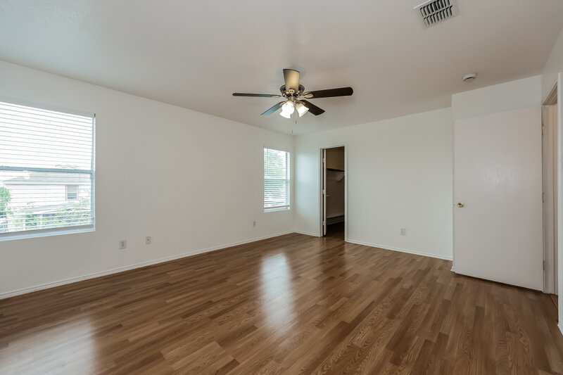 2,200/Mo, 6620 Meadow Way Ln Fort Worth, TX 76179 Main Bedroom View