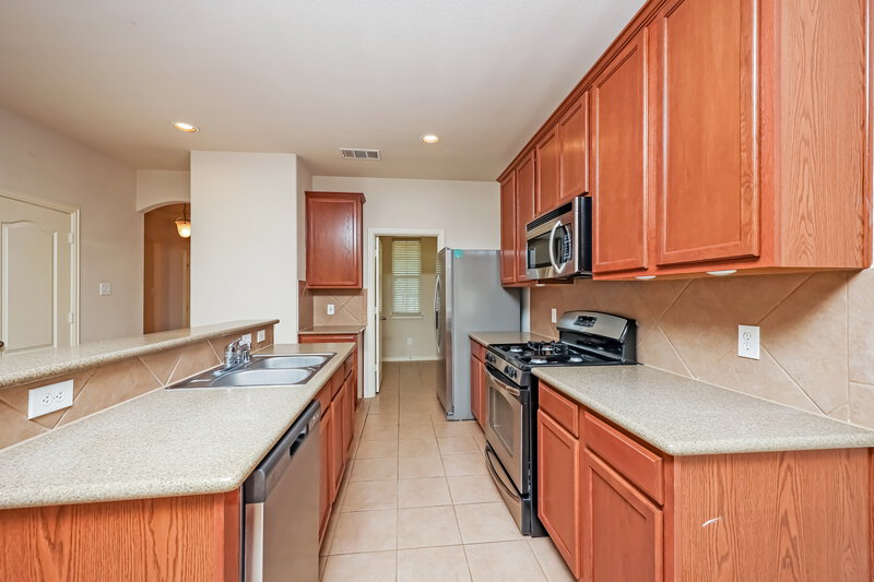 2,465/Mo, 308 Perkins Dr Lantana, TX 76226 Kitchen View 2