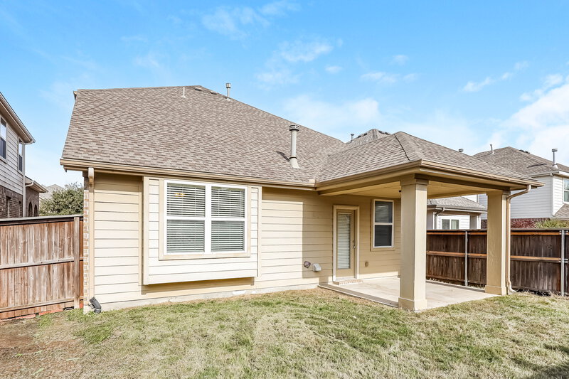 2,465/Mo, 308 Perkins Dr Lantana, TX 76226 Rear View