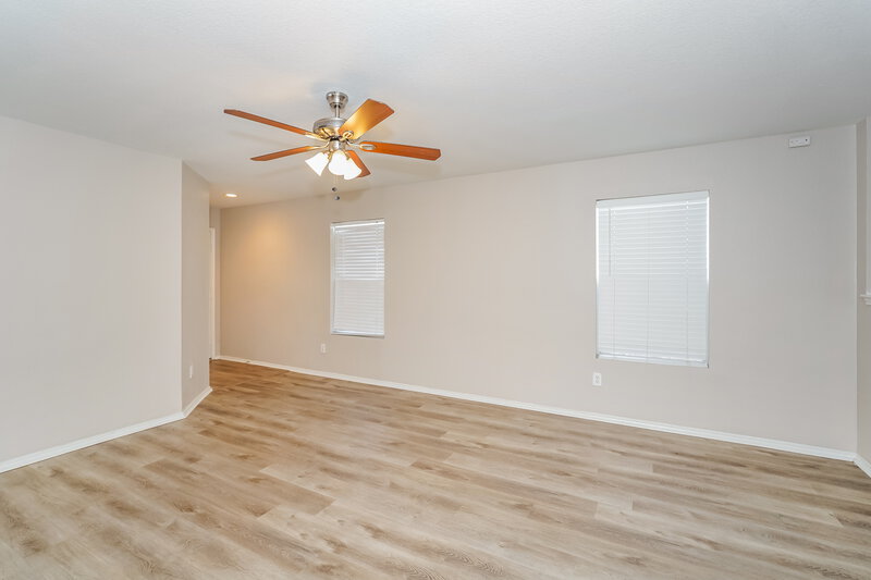 1,760/Mo, 2013 Angel Way Heartland, TX 75126 Living Room View 2