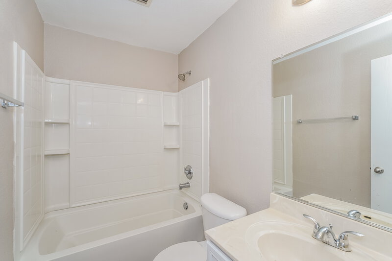 1,760/Mo, 2013 Angel Way Heartland, TX 75126 Bathroom View