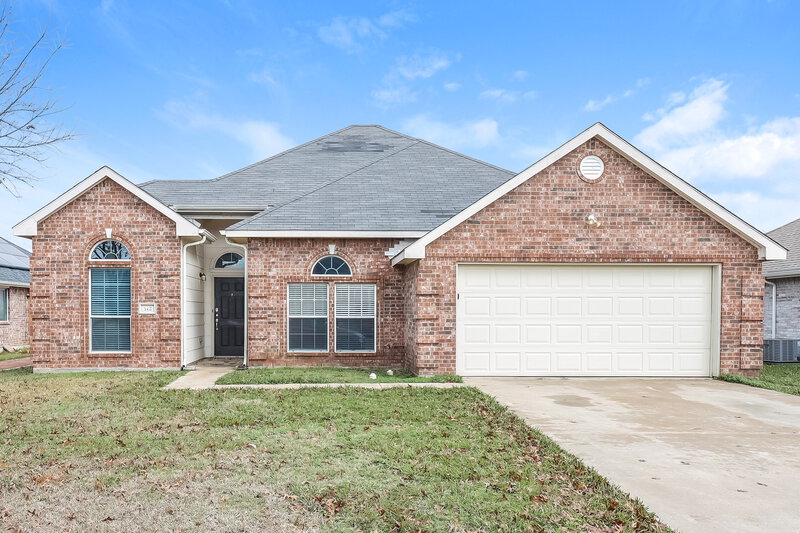 2,130/Mo, 512 Shaye Ct Seagoville, TX 75159 External View