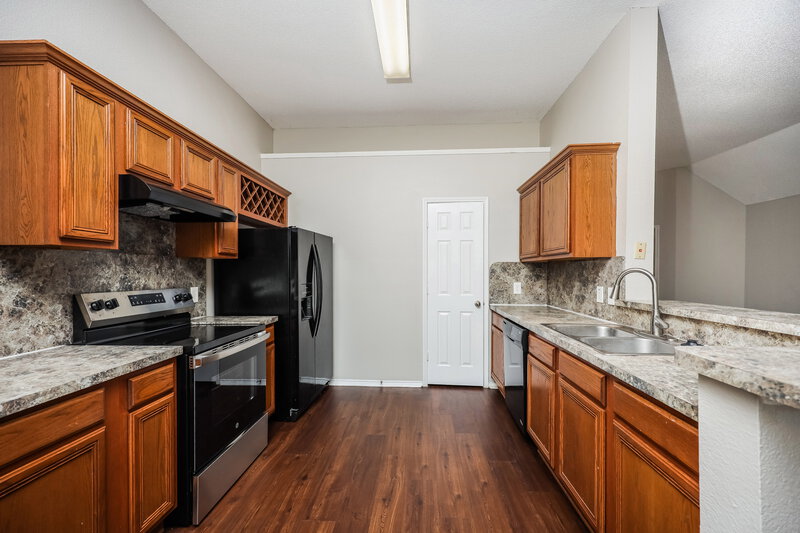 2,130/Mo, 512 Shaye Ct Seagoville, TX 75159 Kitchen View
