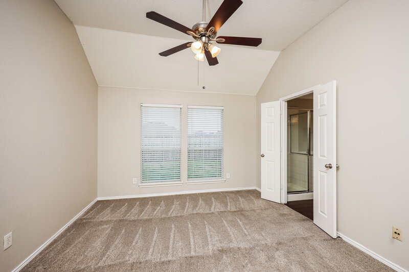 2,130/Mo, 512 Shaye Ct Seagoville, TX 75159 Main Bedroom View