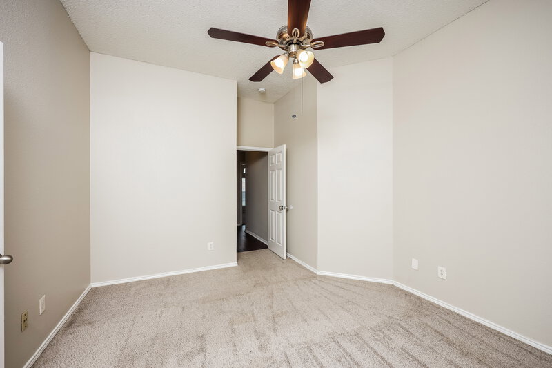 2,130/Mo, 512 Shaye Ct Seagoville, TX 75159 Main Bedroom View 2