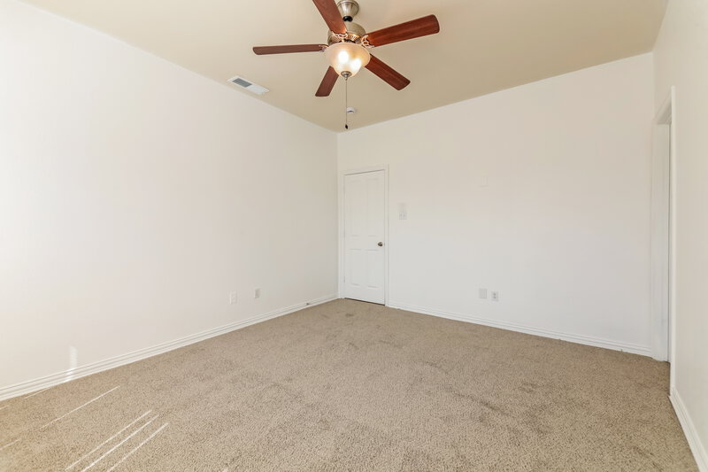 2,250/Mo, 1816 Caney Creek Dr Little Elm, TX 75068 Main Bedroom View