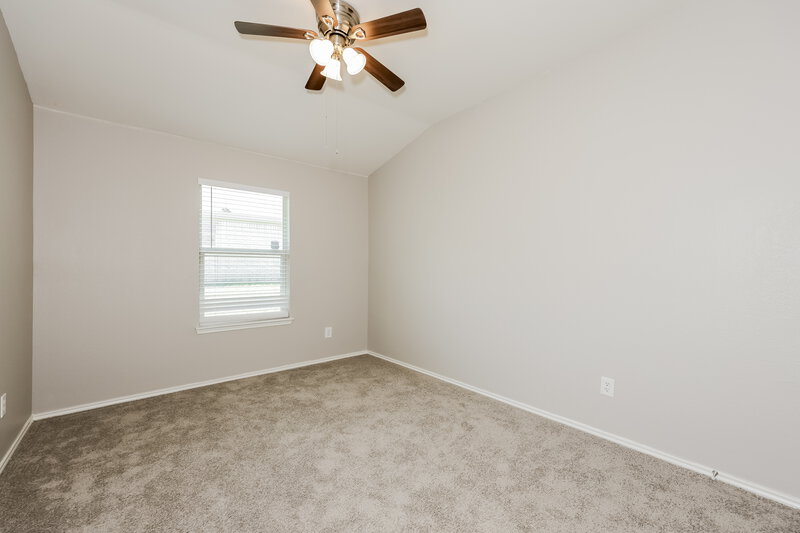 2,335/Mo, 609 Snapdragon Ln Desoto, TX 75115 Bedroom View 2