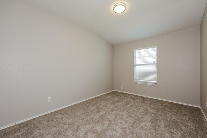 2,335/Mo, 609 Snapdragon Ln Desoto, TX 75115 Bedroom View 3
