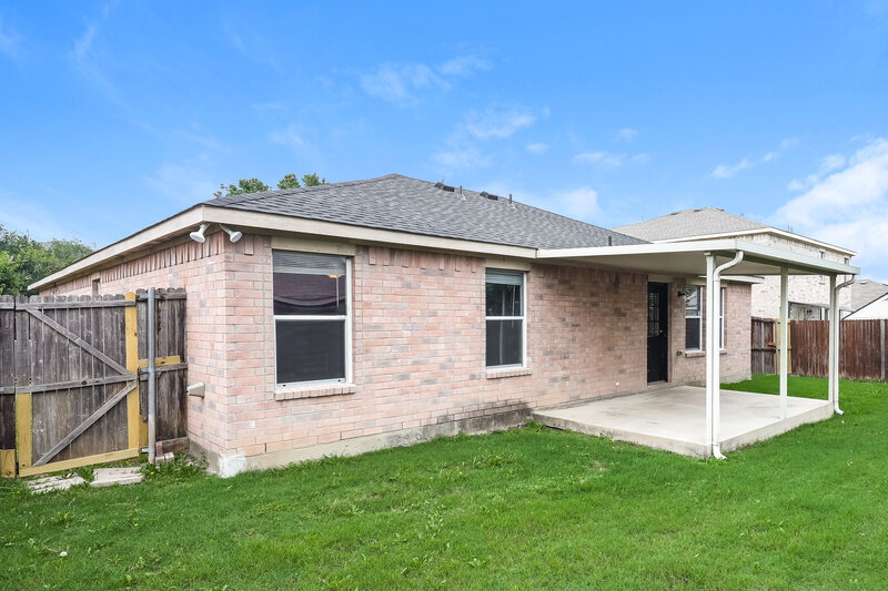 2,000/Mo, 214 Centenary Dr Forney, TX 75126 Rear View 2