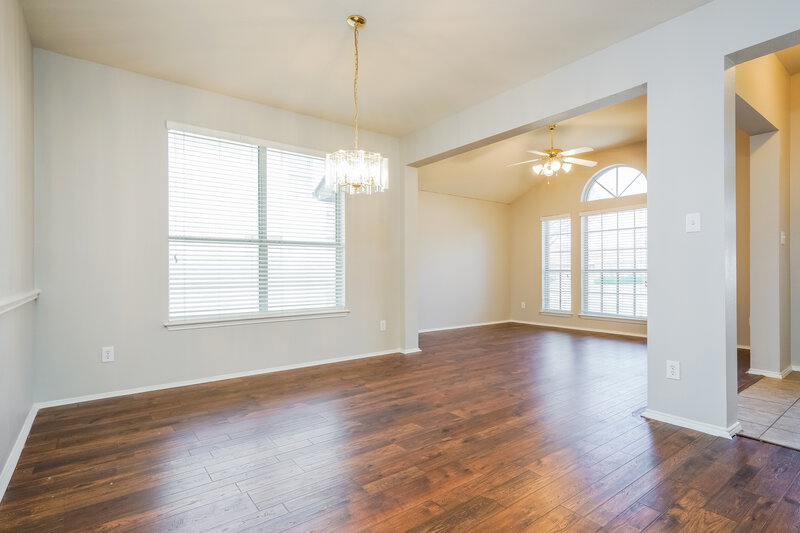 2,450/Mo, 1013 Urban Dr Desoto, TX 75115 Dining Room View