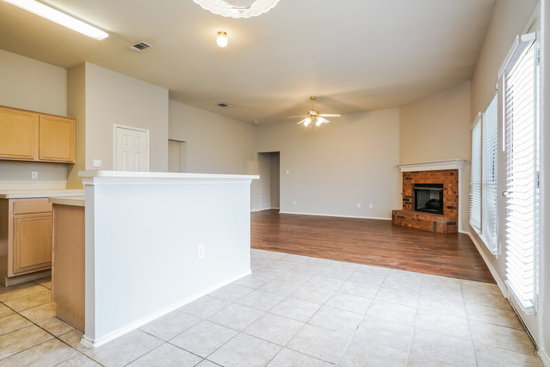 2,450/Mo, 1013 Urban Dr Desoto, TX 75115 Breakfast Nook View