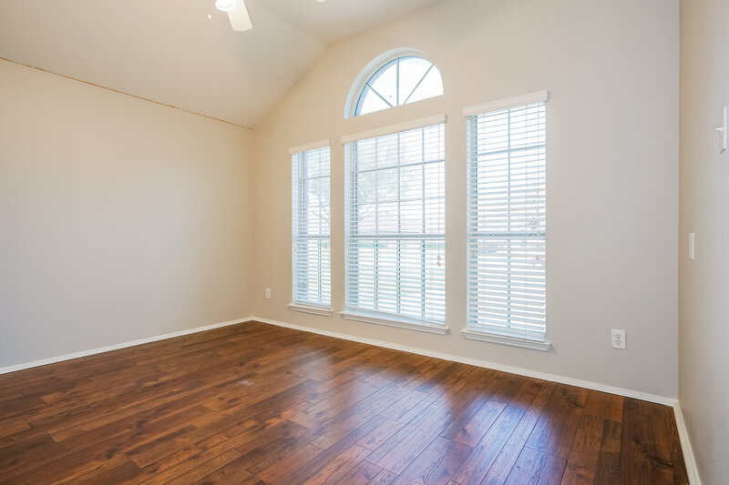 2,450/Mo, 1013 Urban Dr Desoto, TX 75115 Bedroom View 2