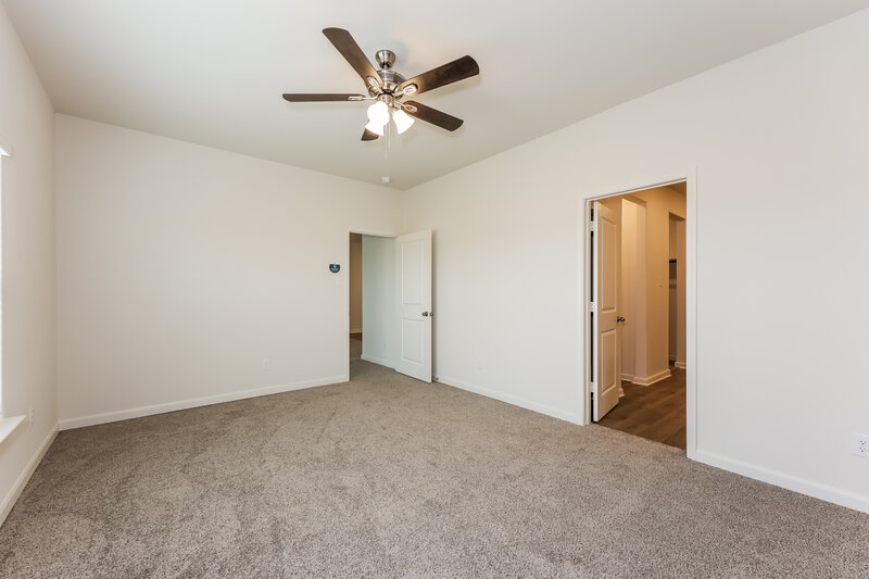 2,560/Mo, 1433 Woodwinds Dr Fort Worth, TX 76140 Main Bedroom View