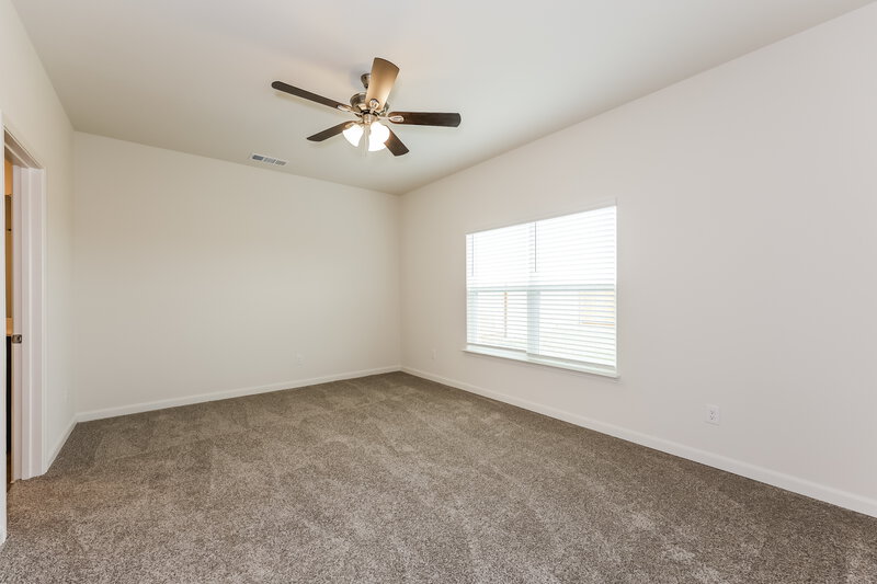 2,560/Mo, 1433 Woodwinds Dr Fort Worth, TX 76140 Main Bedroom View 2