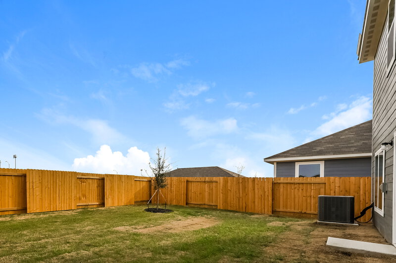 2,560/Mo, 1433 Woodwinds Dr Fort Worth, TX 76140 Rear View
