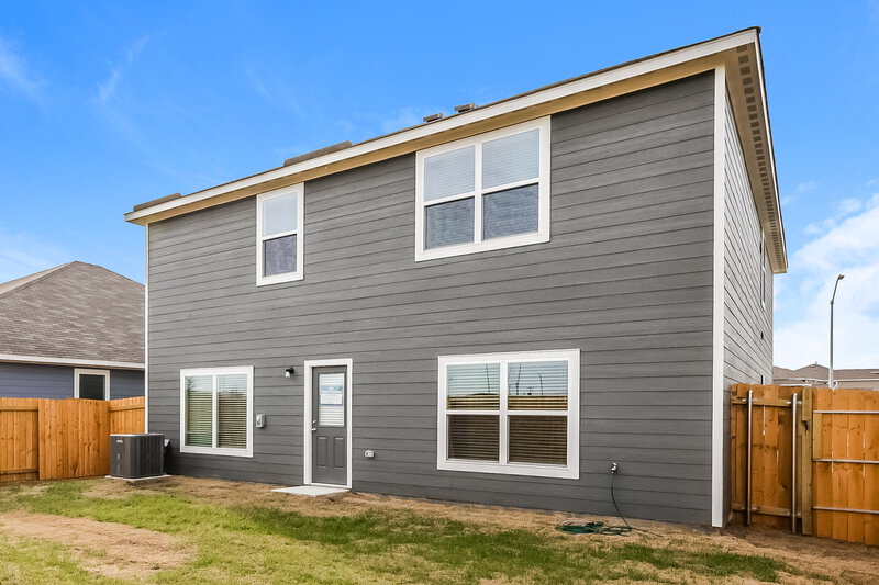 2,560/Mo, 1433 Woodwinds Dr Fort Worth, TX 76140 Rear View 2