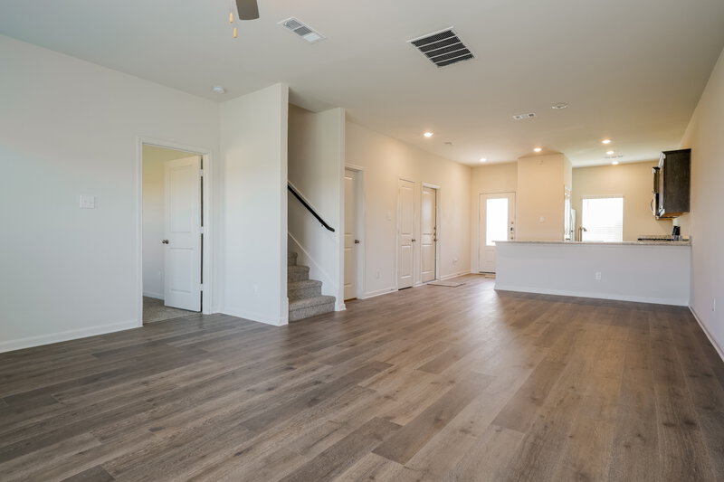 2,690/Mo, 1413 Woodwinds Dr Fort Worth, TX 76140 Living Room View 2