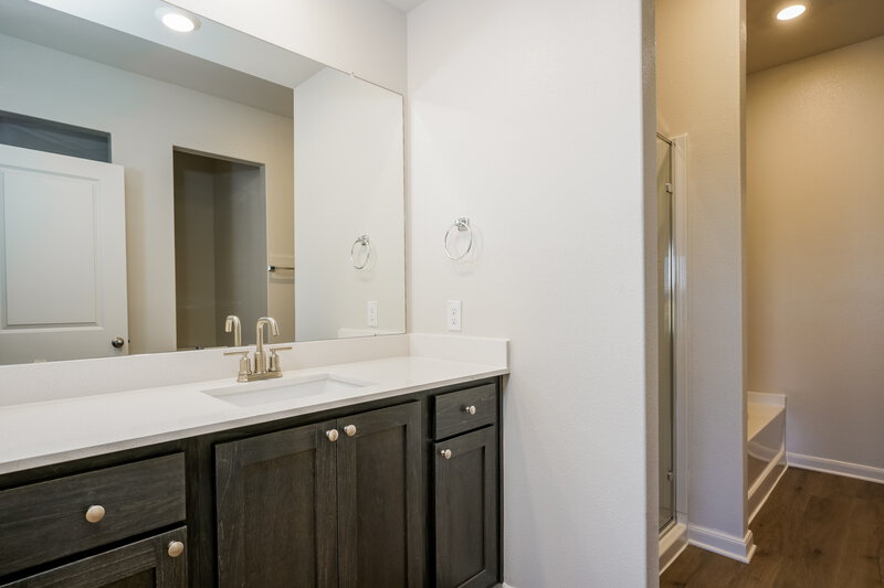 2,690/Mo, 1413 Woodwinds Dr Fort Worth, TX 76140 Bathroom View