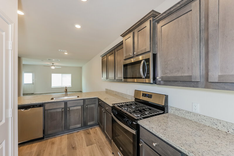 2,390/Mo, 9829 Teton Vista Dr Fort Worth, TX 76140 Kitchen View 3