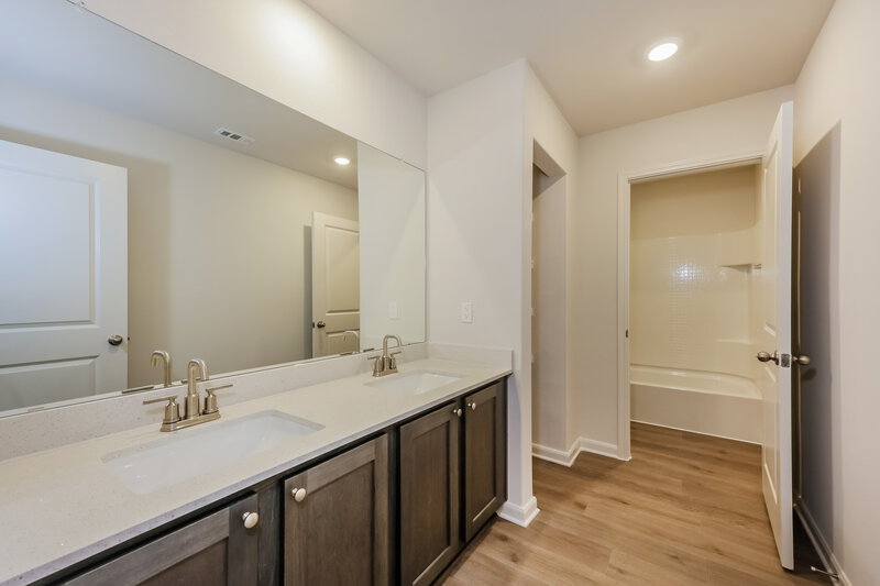 2,390/Mo, 9829 Teton Vista Dr Fort Worth, TX 76140 Bathroom View