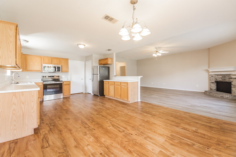 1,775/Mo, 302 S Chestnut St Forney, TX 75126 Dining Room View