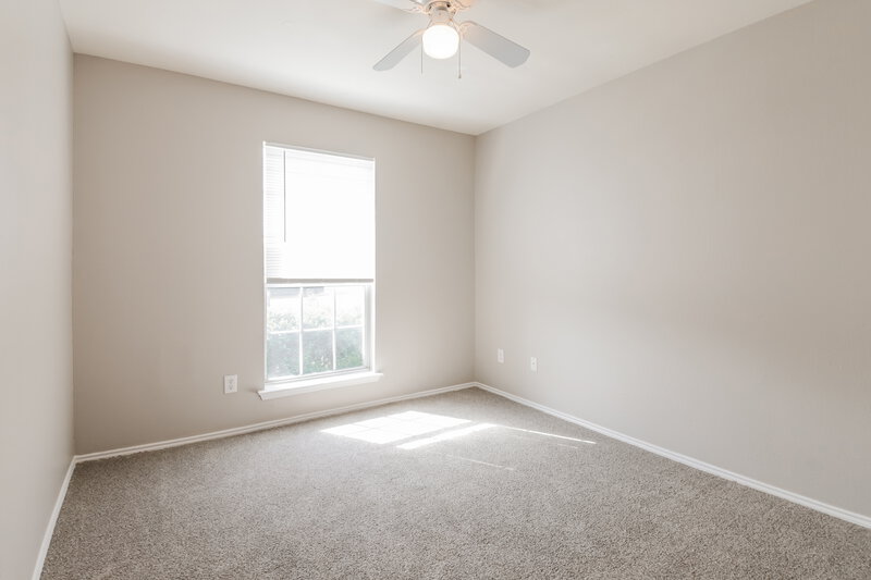 1,775/Mo, 302 S Chestnut St Forney, TX 75126 Bedroom View 2