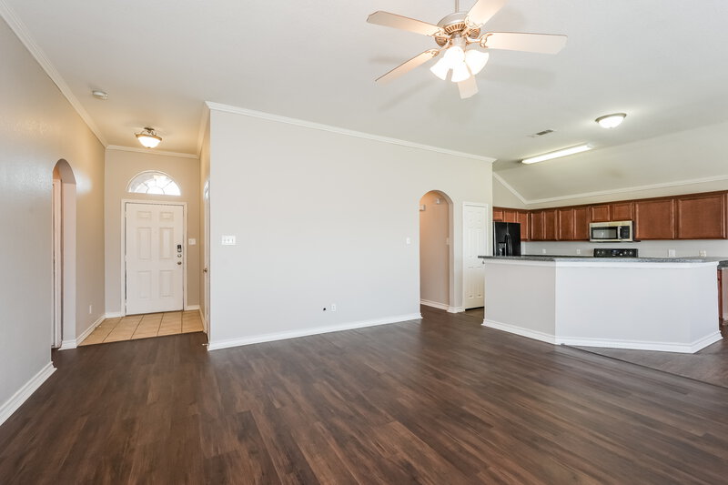 1,885/Mo, 909 Crowder Dr Crowley, TX 76036 Living Room View