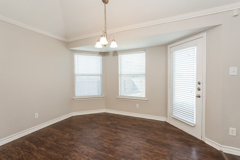 1,885/Mo, 909 Crowder Dr Crowley, TX 76036 Dining Room View