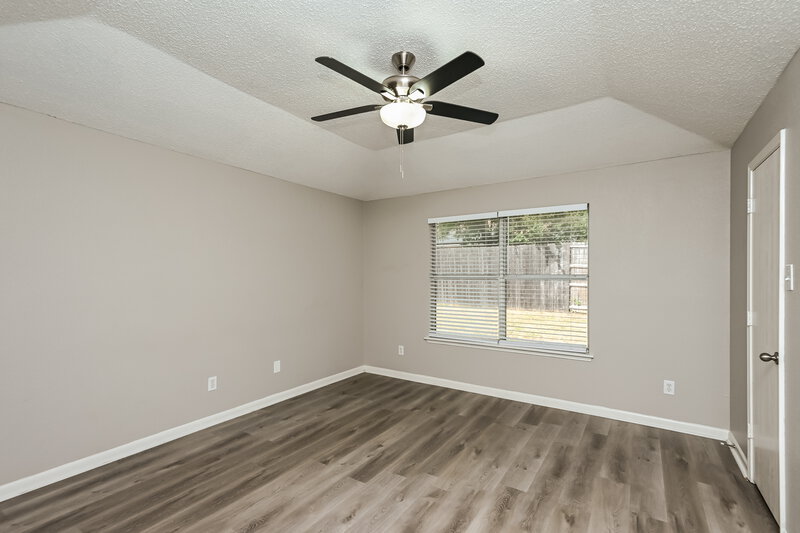 2,020/Mo, 925 Comiskey Ct Saginaw, TX 76179 Main Bedroom View