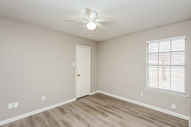 2,020/Mo, 925 Comiskey Ct Saginaw, TX 76179 Bedroom View 3