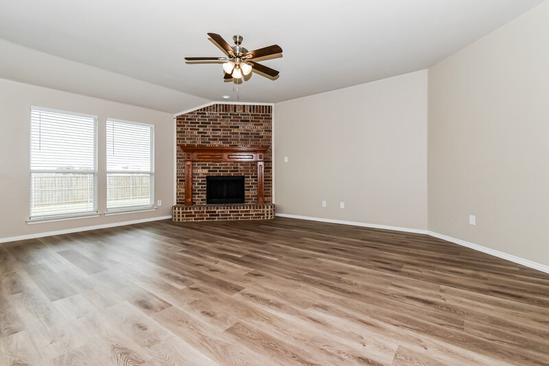 1,870/Mo, 600 Preston Dr Royse City, TX 75189 Living Room View