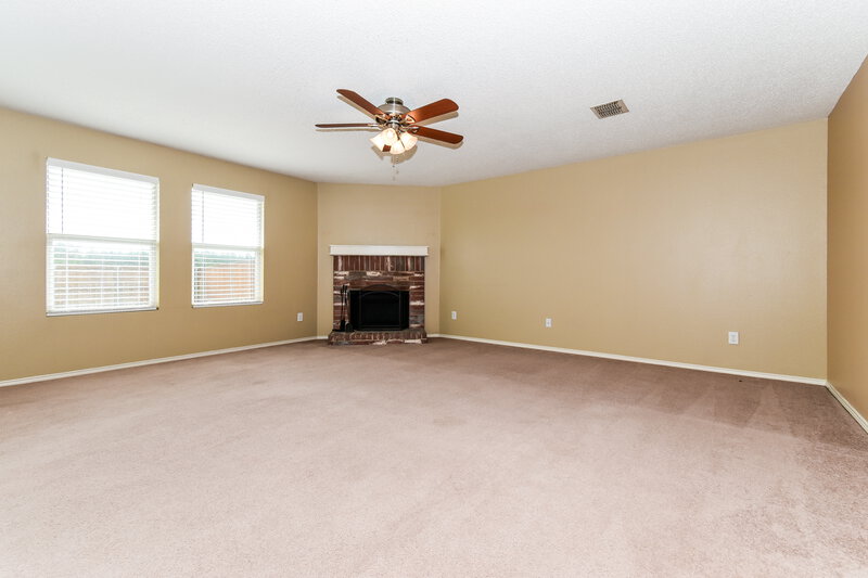 1,720/Mo, 2519 Eastwood Dr Rockwall, TX 75032 Living Room View
