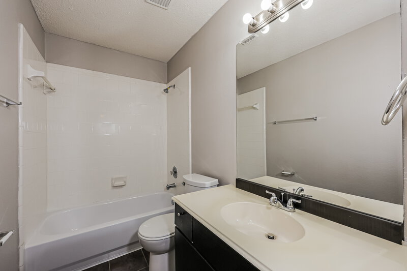 2,055/Mo, 8524 Gatlinburg Dr Fort Worth, TX 76123 Bathroom View