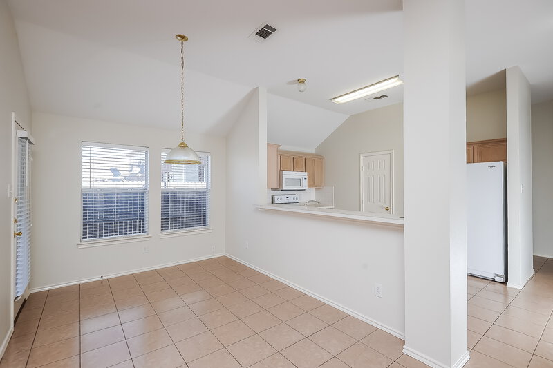 2,255/Mo, 6618 Spencer Dr Arlington, TX 76002 Breakfast Nook View