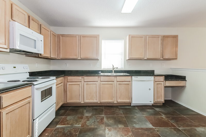 1,970/Mo, 8804 Seven Oaks Ln Denton, TX 76210 Kitchen View