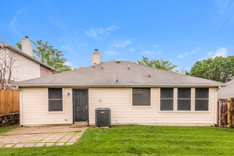 2,040/Mo, 2413 Finch Dr Mesquite, TX 75181 Rear View