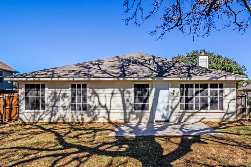 2,370/Mo, 104 Silktree Ct Lake Dallas, TX 75065 Rear View