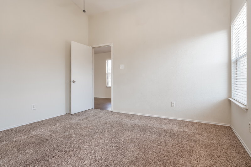 1,810/Mo, 913 Honey Locust Ln Crowley, TX 76036 Main Bedroom View 2
